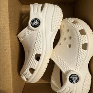 Crocs toddler size 3